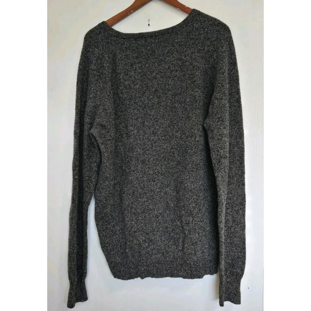 J Crew Sweater Mens Size XLT Grey 100%‎ Merino Wool V Neck Pullover Casual